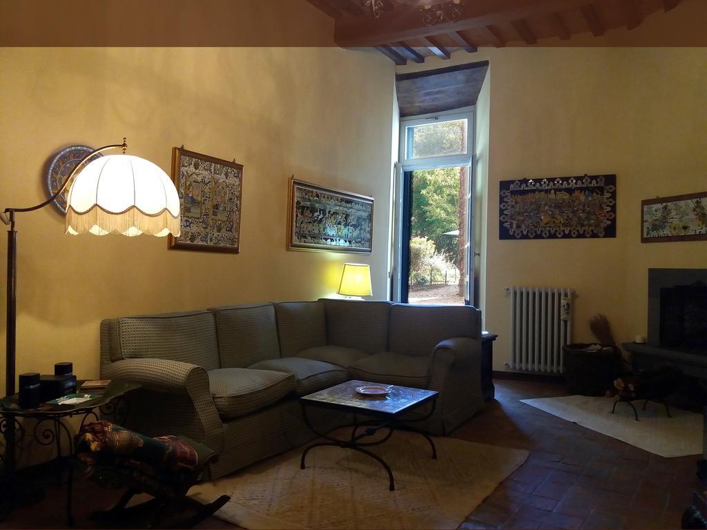 Vescovado 7 Apartment Губио Екстериор снимка